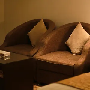 https://rest-night-suites-al-taawon-hussin-bin-ali.hotelsriyadh.net